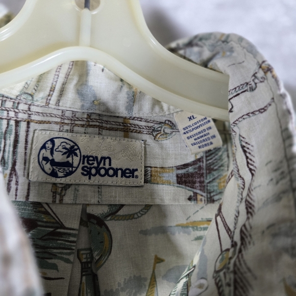 Reyn Spooner XL Beige Button Up Short Sleeve Hawaiian Shirt Ships Ports Angler - Picture 3 of 8